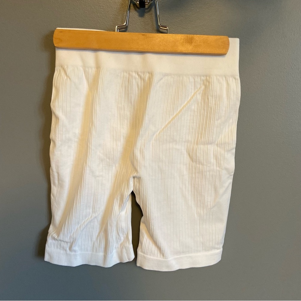 BO+TEE activation wide ribbed bike shorts - NWT
